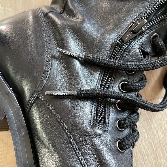 CHANEL Black Quilted Combat Boots. Size 36. - Picture 8 of 12